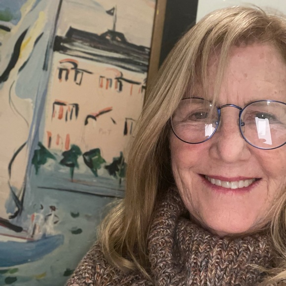 Meet your Posher, Eileen - Picture 1 of 1